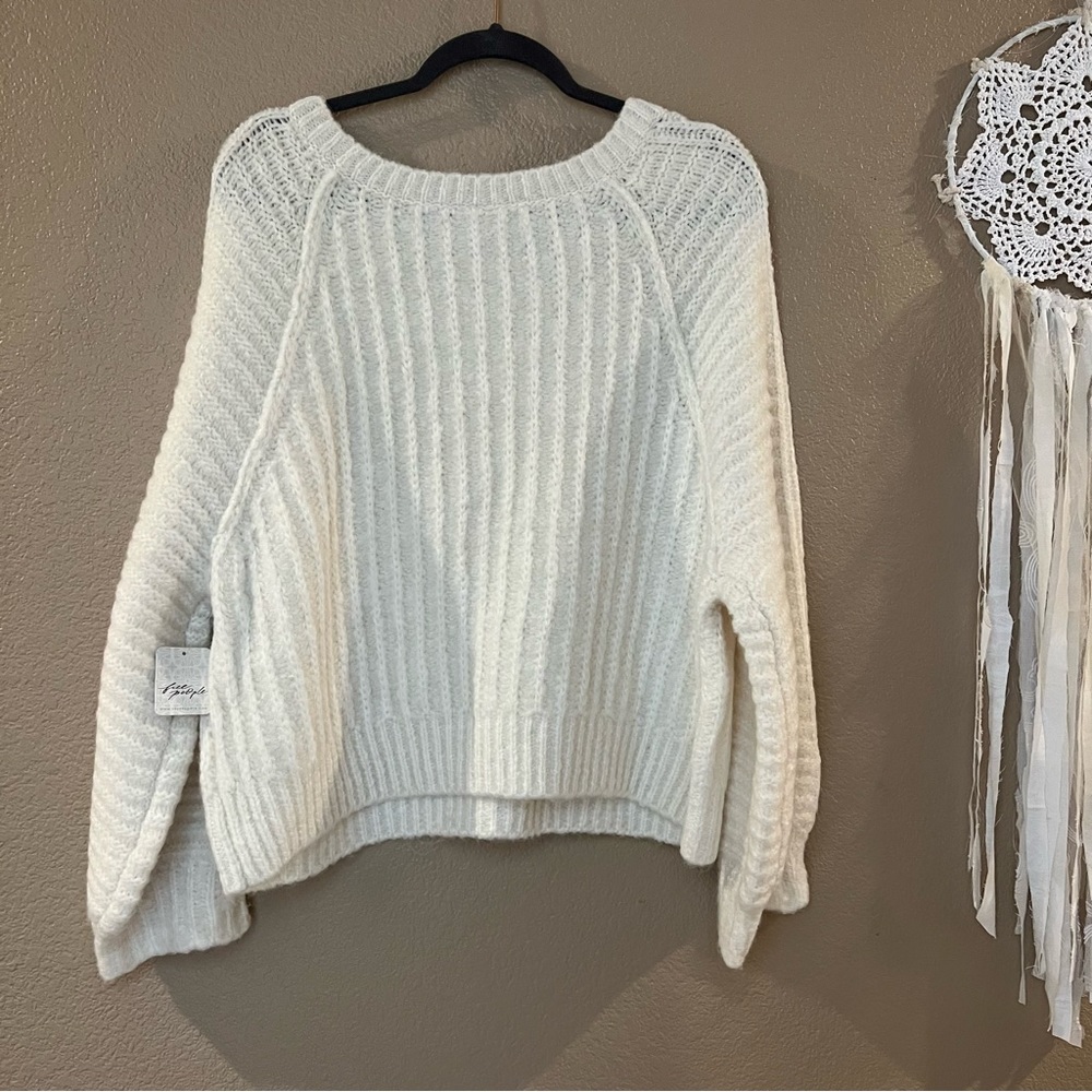 NWT Free People Ivory Sweater - Picture 4 of 7